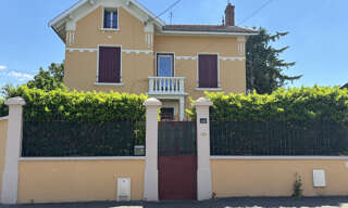 Immeuble  245 m² à vendre à Oullins-Pierre-Bénite (69310)