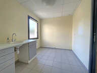 Sur l'axe le plus passant de Libourne, Local commercial vend — photo 4