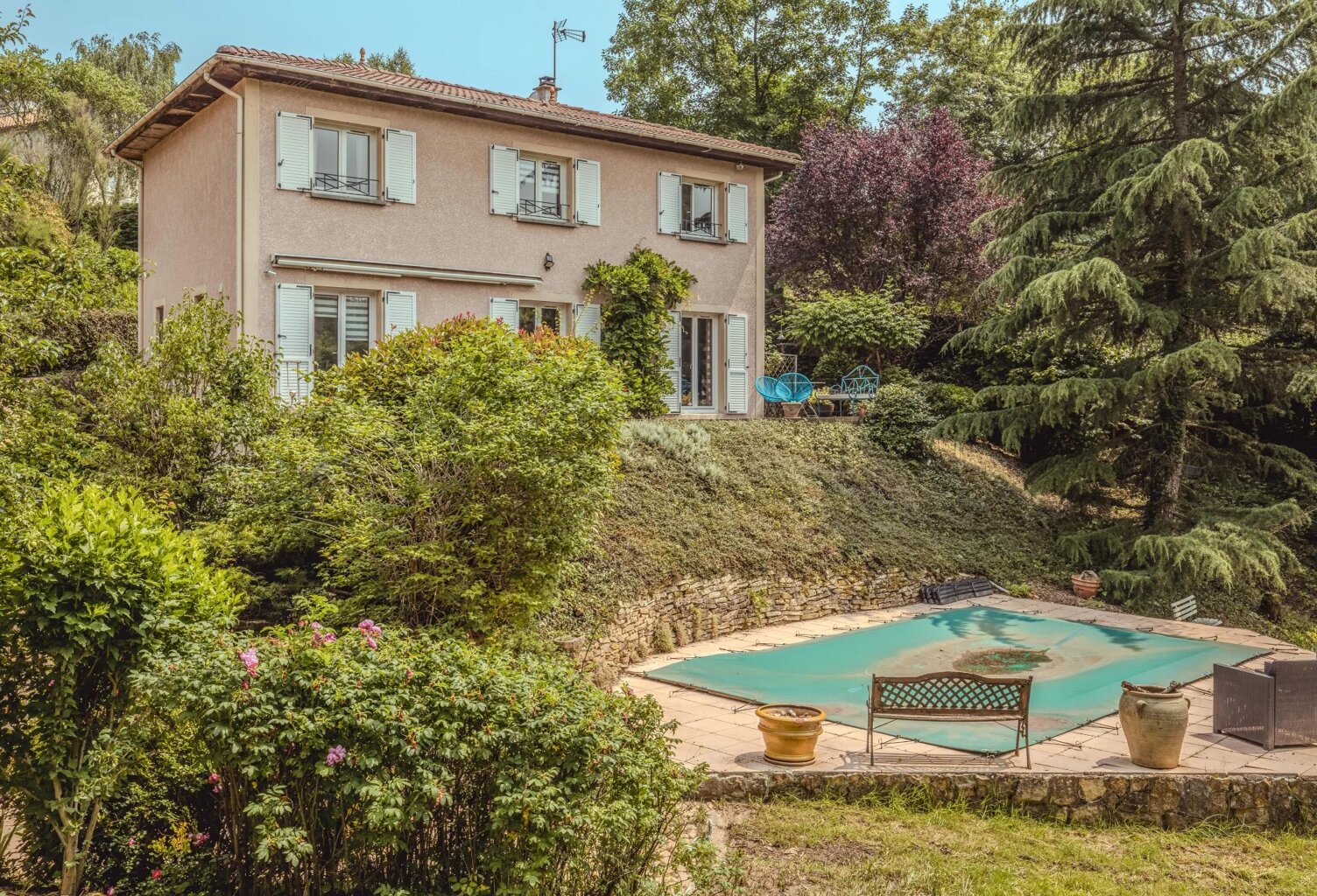 Pavillon sur 2000m2 de terrain - au fond d'une impasse — photo 1