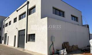 Commerce  240 m² à louer à Les Pennes-Mirabeau (13170)