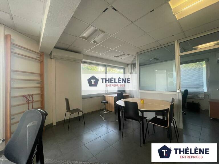 BUREAUX à VENDRE — photo 1
