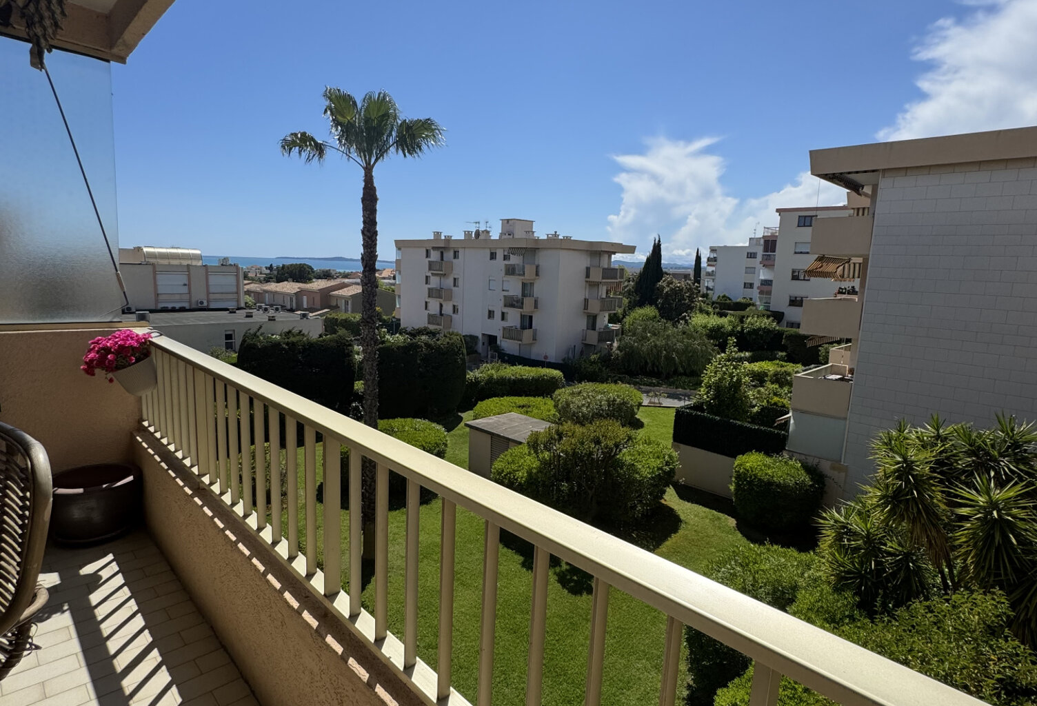 Appartement 3 pièces 73 m2 dernier étage  Saint-Laurent-du-Var — photo 1