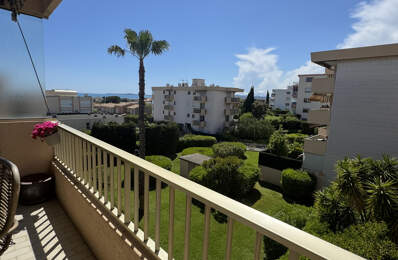 Appartement 3 pièces 73 m2 dernier étage  Saint-Laurent-du-Var — photo du bien