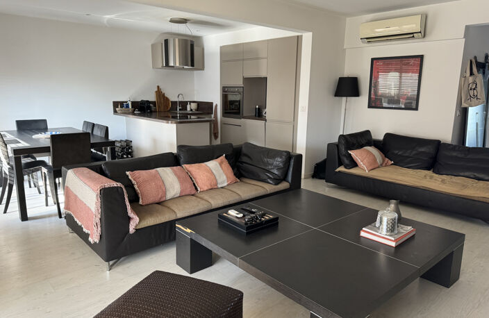 Appartement 3 pièces 73 m2 dernier étage  Saint-Laurent-du-Var — photo 4