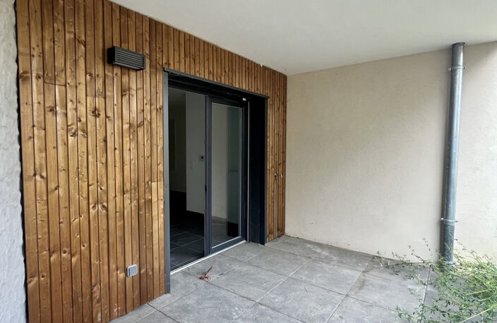 Bel Appartement T4 avec Jardin Privatif et Balcon à Craponne — photo 3