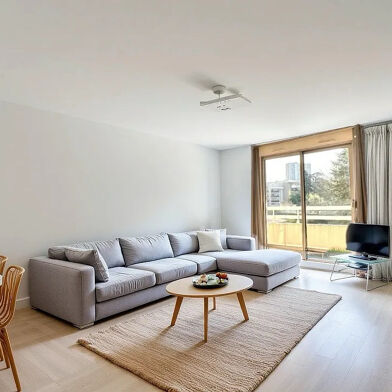 Appartement 4 pièces 1330 €