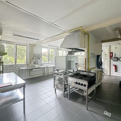 Commerce  250000 €