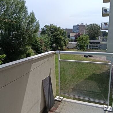 Appartement 1 pièces 109600 €