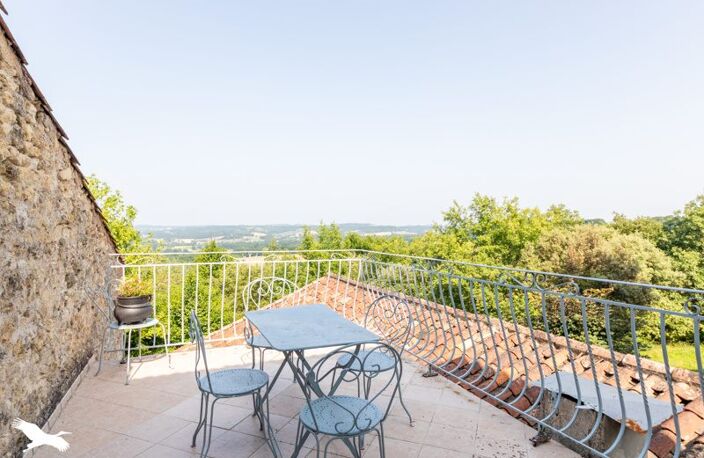 Maison en pierre de 8 pièces principales — photo 4