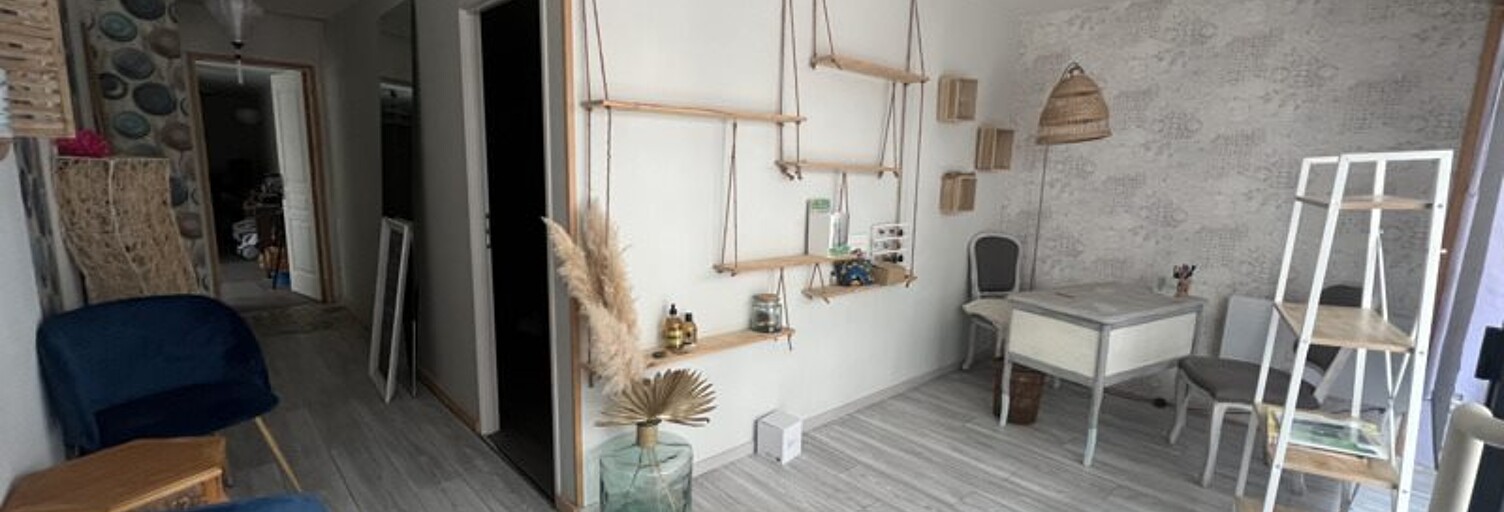 Immeuble   m² à vendre à Saint-Amand-Montrond (18200)