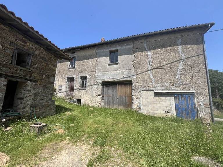 Maison en pierre de 4 pièces principales — photo 1