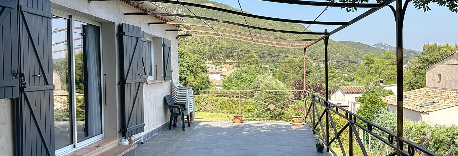 Maison 5 Pièces 130 m² à vendre à Cuges-les-Pins (13780)