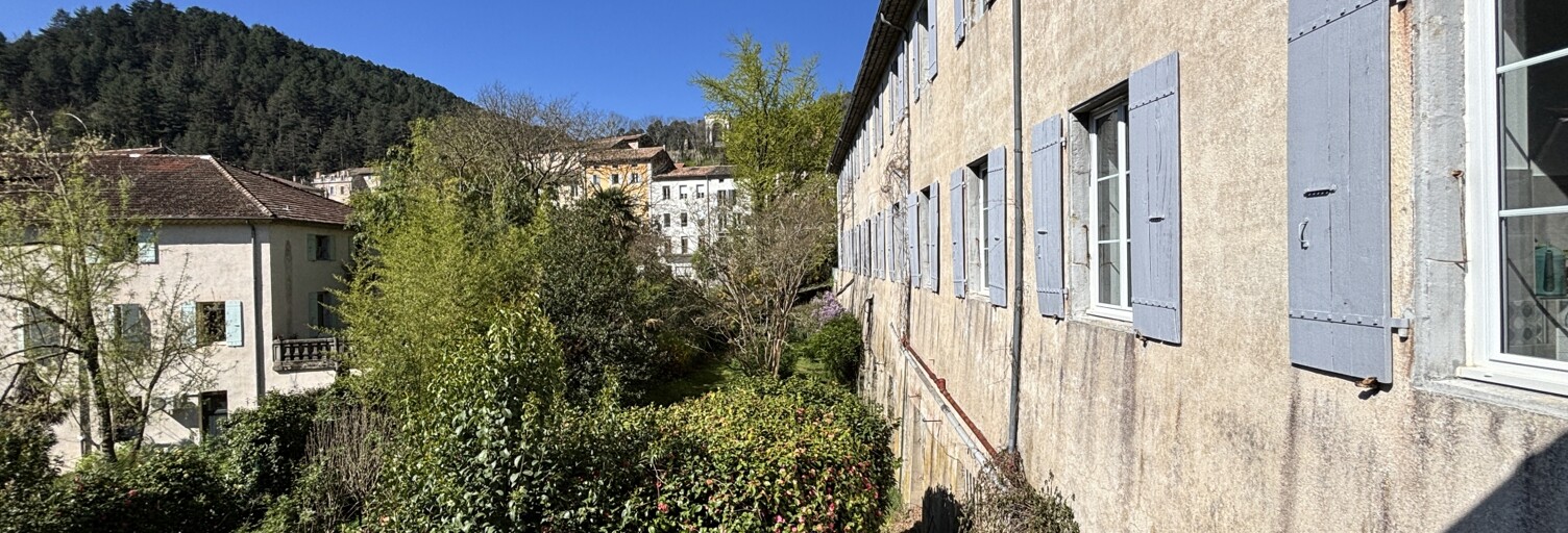 Appartement 8 Pièces 254 m² à vendre à Vals-les-Bains (07600)