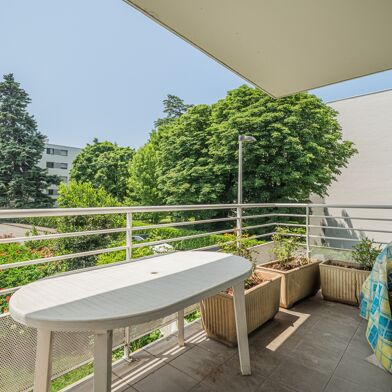 Appartement 4 pièces 284000 €