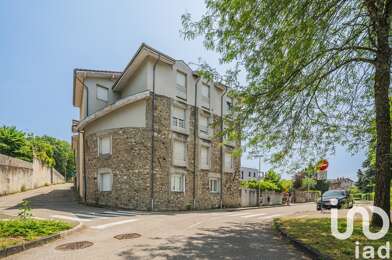 Appartement 4 pièces 275000 €