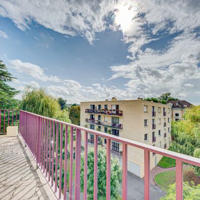 Appartement 5 pièces 274000 €