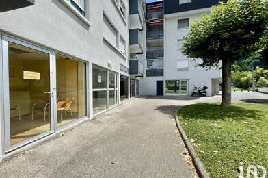 Commerce  70000 €