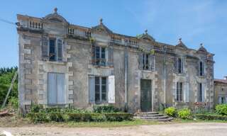 Maison 13 Pièces 600 m² à vendre à Écoyeux (17770)