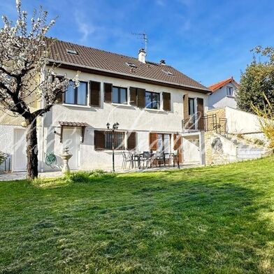Maison 8 pièces 599000 €