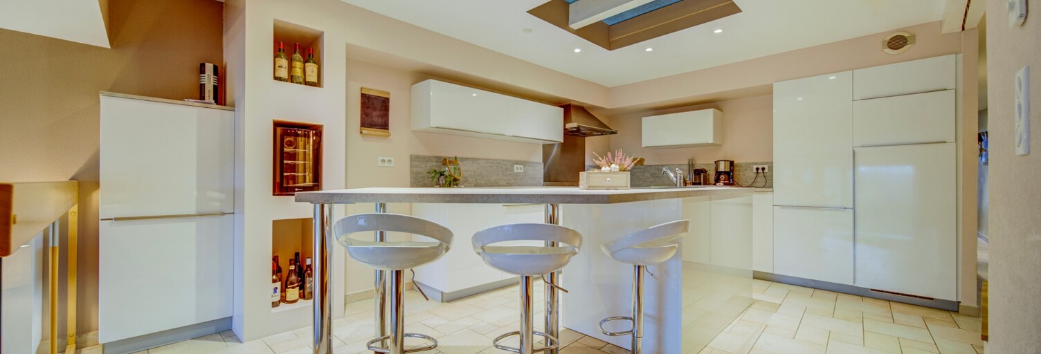 Maison 8 Pièces 229 m² à vendre à Pommérieux (57420)