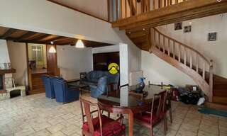 Maison 9 Pièces 195 m² à vendre à Le Châtelet (18170)