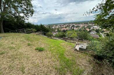 Terrain  220000 €