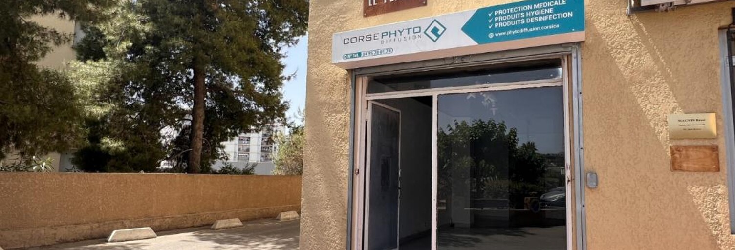 Commerce  38 m² à louer à Ajaccio (20090)