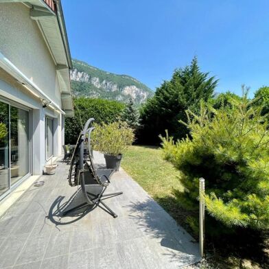 Maison 6 pièces 615000 €