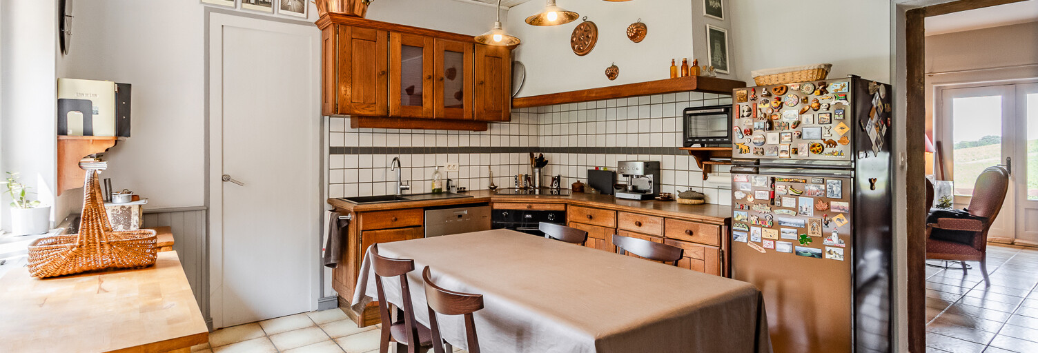 Maison 7 Pièces 170 m² à vendre à Ville-sur-Jarnioux (69640)