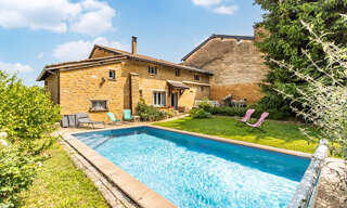 Maison 7 Pièces 170 m² à vendre à Ville-sur-Jarnioux (69640)