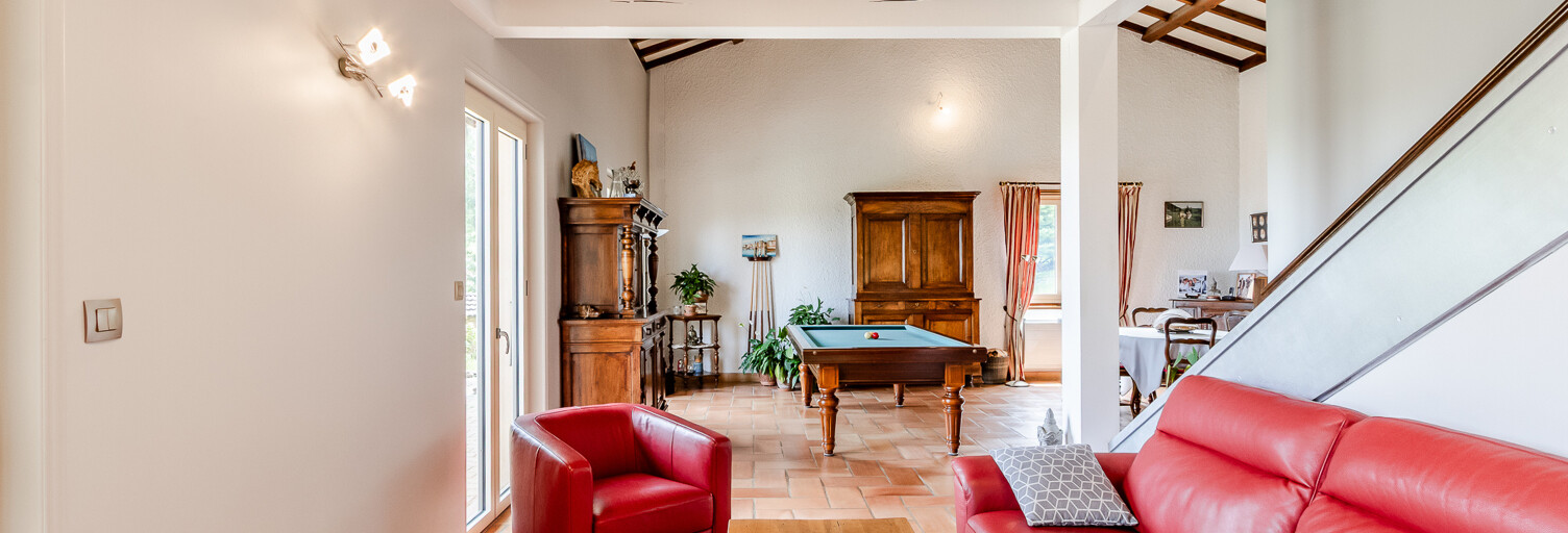 Maison 6 Pièces 165 m² à vendre à Ville-sur-Jarnioux (69640)