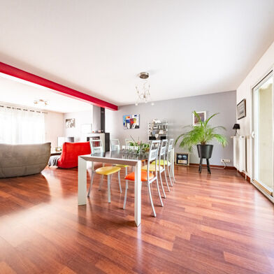 Maison 6 pièces 399000 €