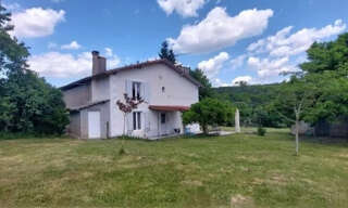 Maison 7 Pièces 100 m² à vendre à Confolens (16500)