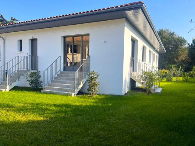 ANGLET – CENTRE – LES FLEURISTES APPARTEMENT 4 PIECES ENTIEREMENT RÉNOVÉ  JARDIN – PARKING – GRAND SOUS SOL — photo du bien