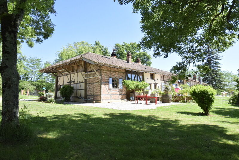 Villa / Maison  T6 à vendre Montpont-en-Bresse 71470