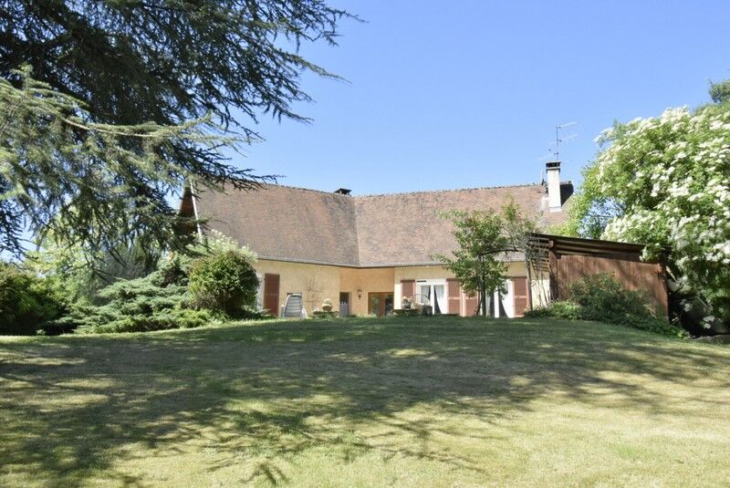 Villa / Maison  T5 à vendre Givry 71640