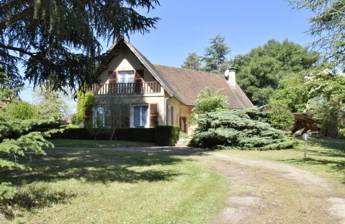 AGREABLE VILLA AVEC PARC — photo 3