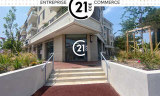 Commerce  90 m² à louer à Antibes (06600)