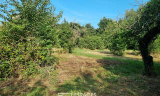 Terrain  585 m² à vendre à Rillieux-la-Pape (69140)