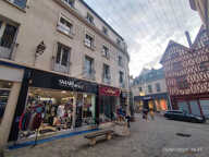 AUXERRE - PLATEAU DE BUREAUX 141M² - CENTRE VILLE- ASCENSEUR — photo 2