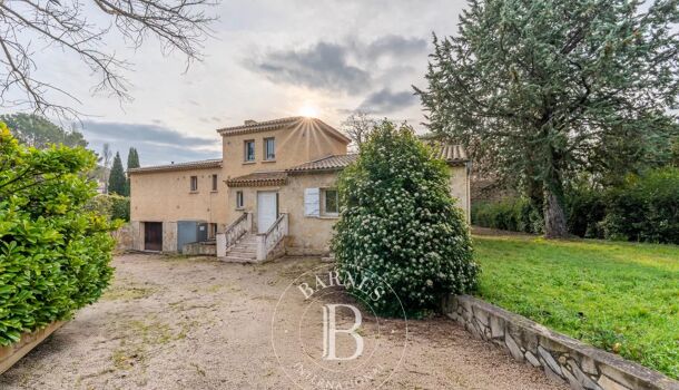 Villa / Maison 9 pièces  à vendre Aix-en-Provence 13090