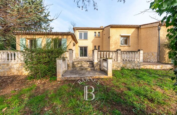 MAISON - AIX EN PROVENCE - 4 CHAMBRES - 9 PIECES - 285m² SURFACE — photo 2