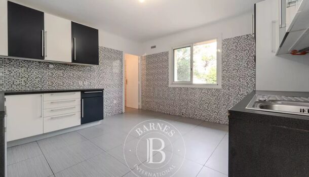 Villa / Maison 9 pièces  à vendre Aix-en-Provence 13090