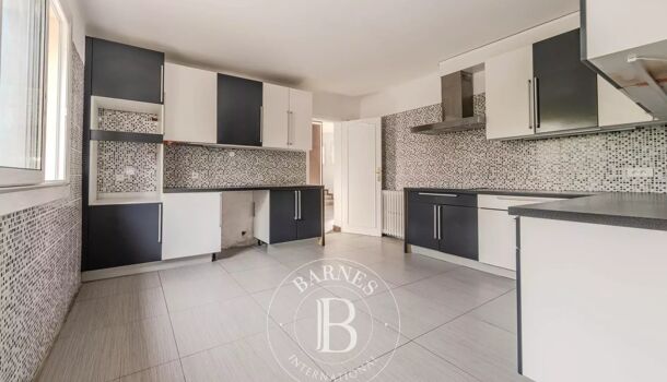 Villa / Maison 9 pièces  à vendre Aix-en-Provence 13090