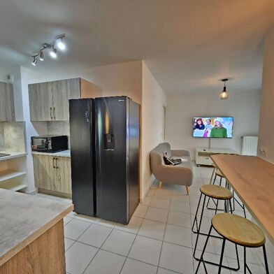 Appartement 1 pièces 560 €