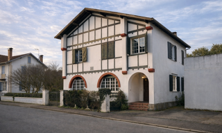 Maison 8 Pièces 187 m² à vendre à Saint-Palais (64120)