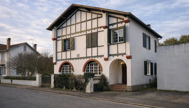 Villa / Maison 8 pièces  à vendre Saint-Palais 64120