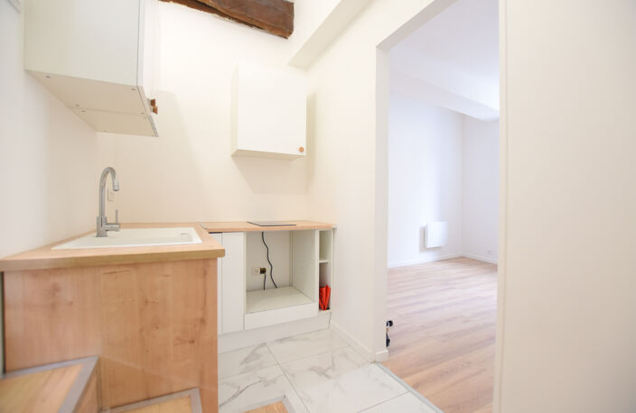 Saint-Arnoult 78730  Grand Studio 32m2 Rénové Prêt à Vivre à — photo 2