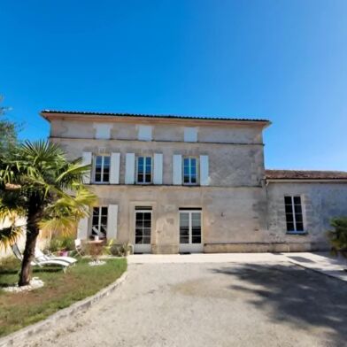 Maison 9 pièces 319500 €