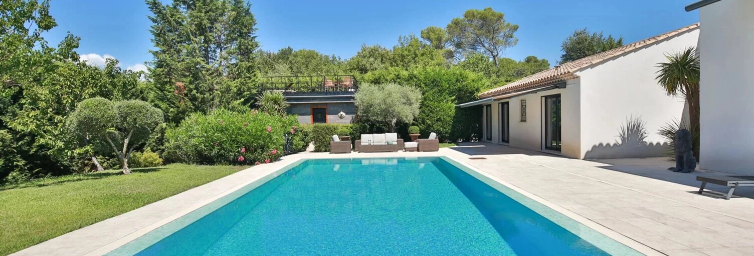 Maison 6 Pièces 225 m² à vendre à Roquefort-les-Pins (06330)